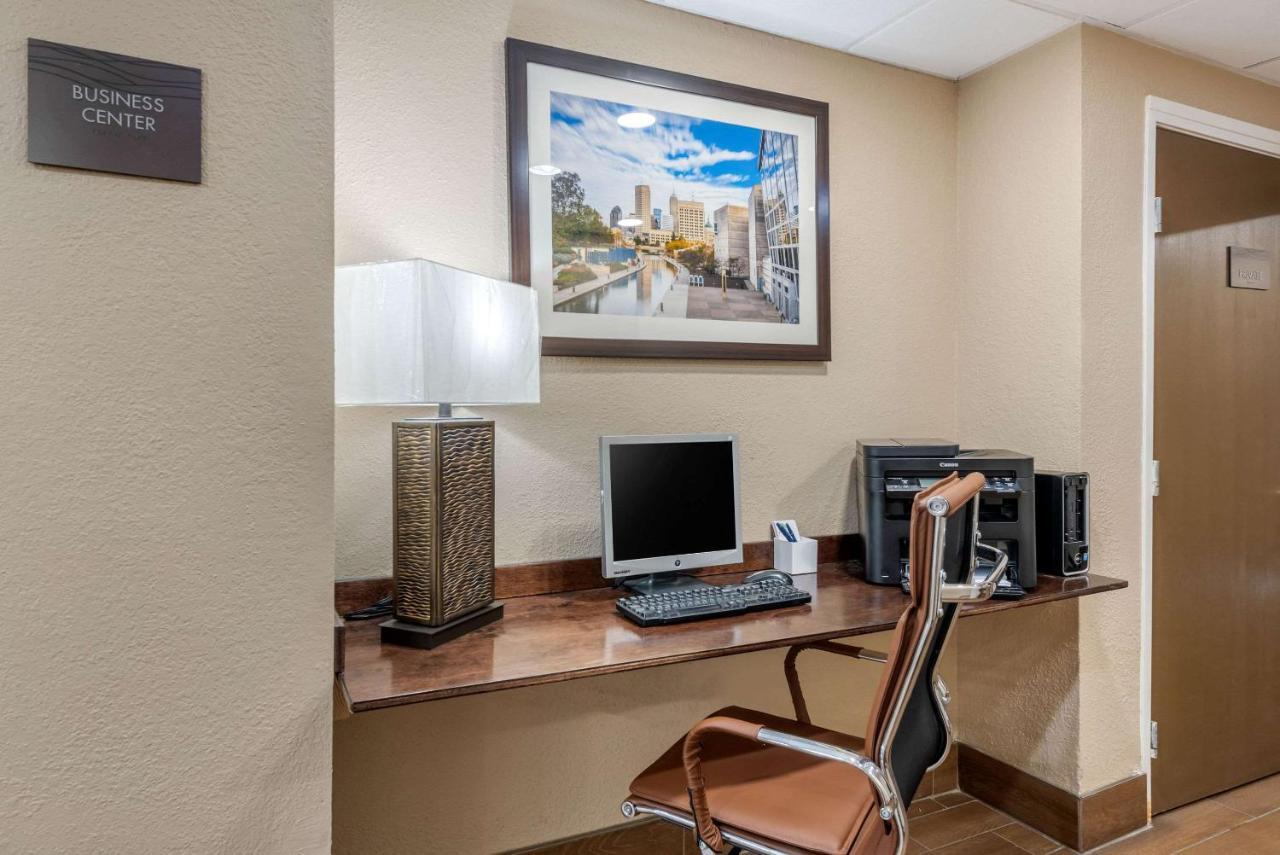 Comfort Inn South Индианаполис Екстериор снимка